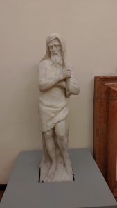 Statua dell’uomo barbuto (sala del lampadario)