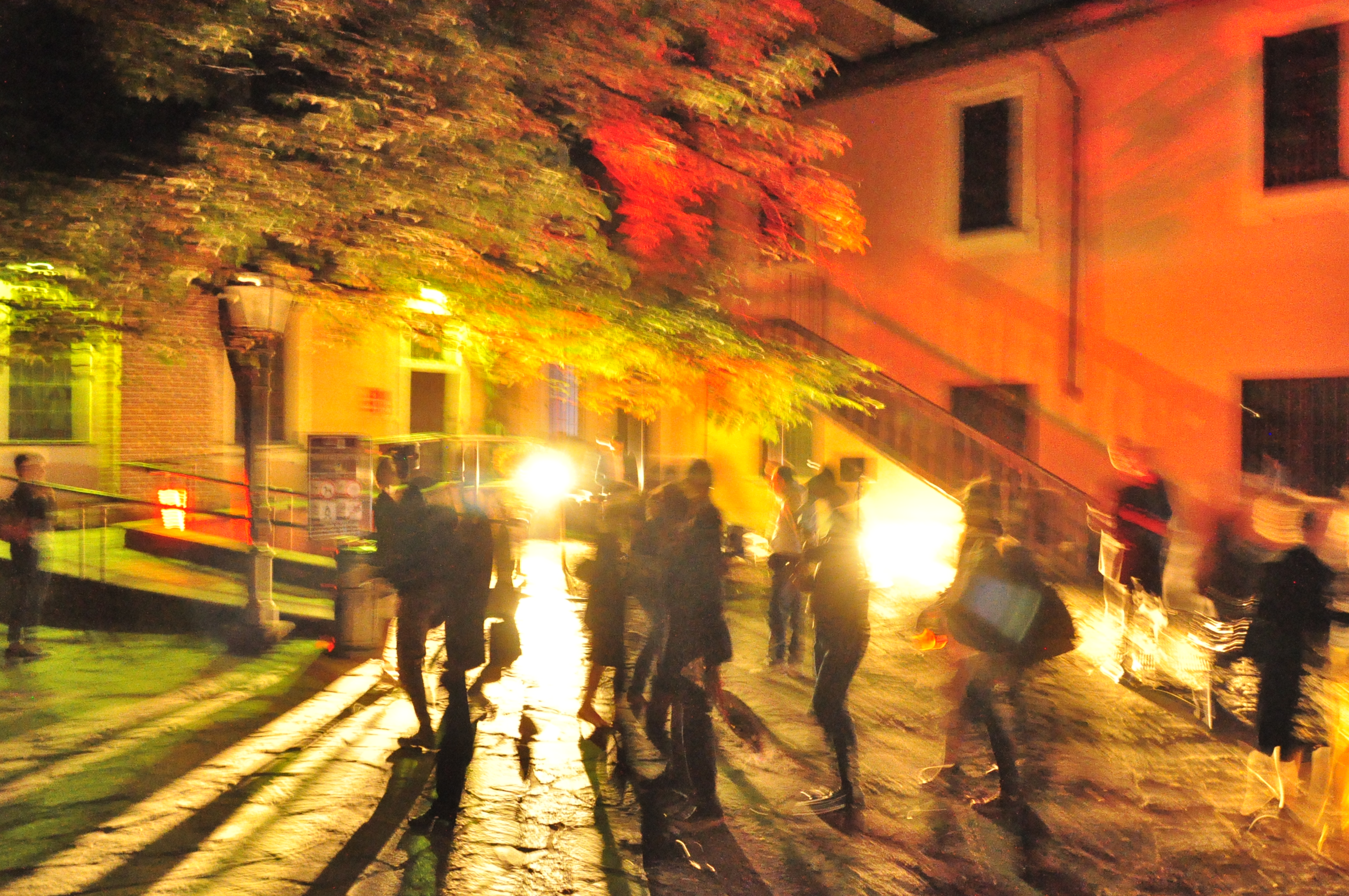 Secondo cortile d’ingresso: DJ SET La grande bellezza