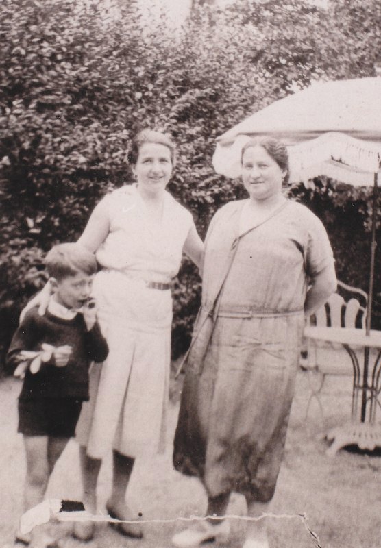 Inizi del Novecento, due donne (Archivio C.D.S.)