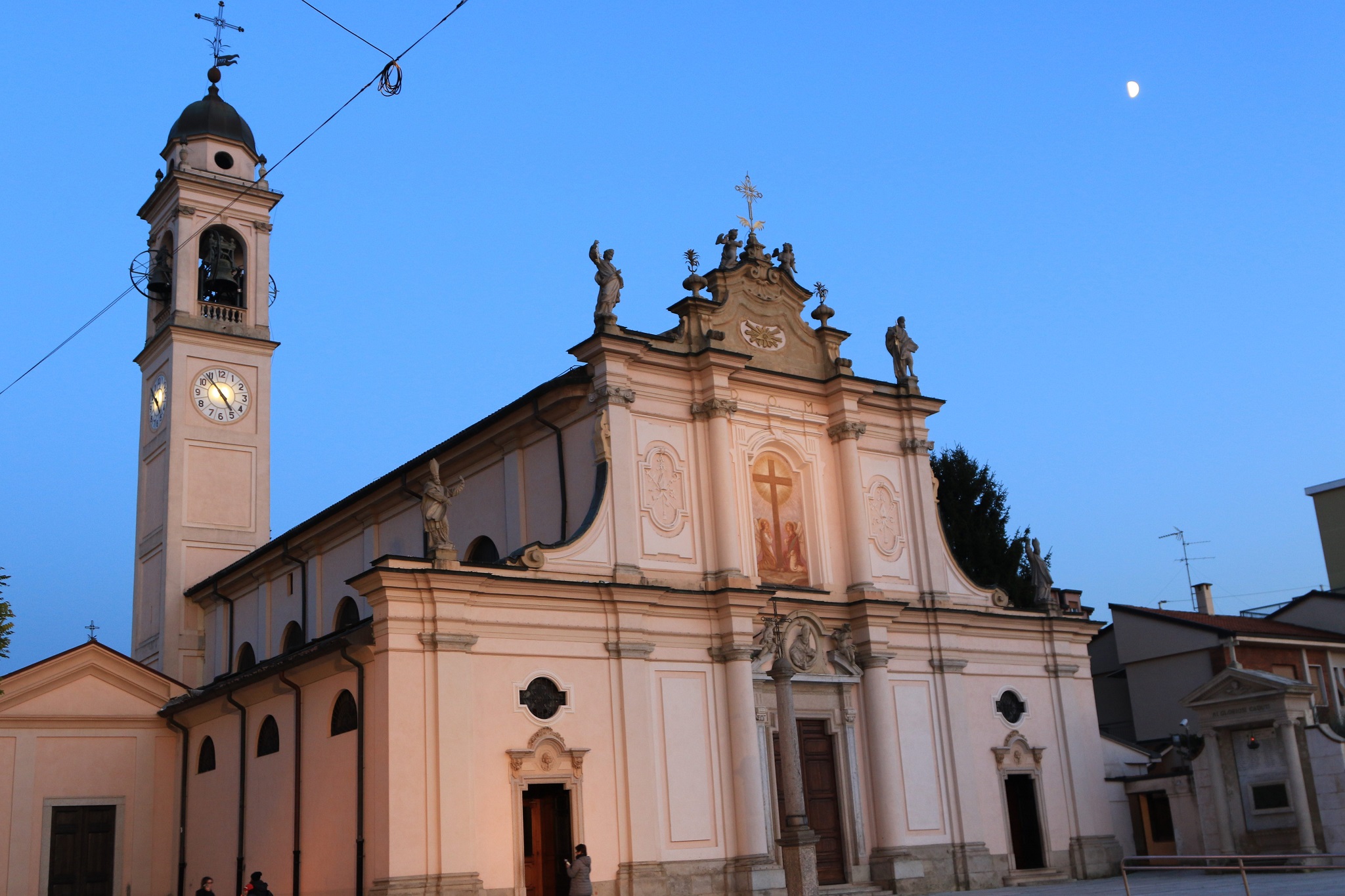 Aspettando il Natale in piazza Gramsci. Foto di Renato Ferri