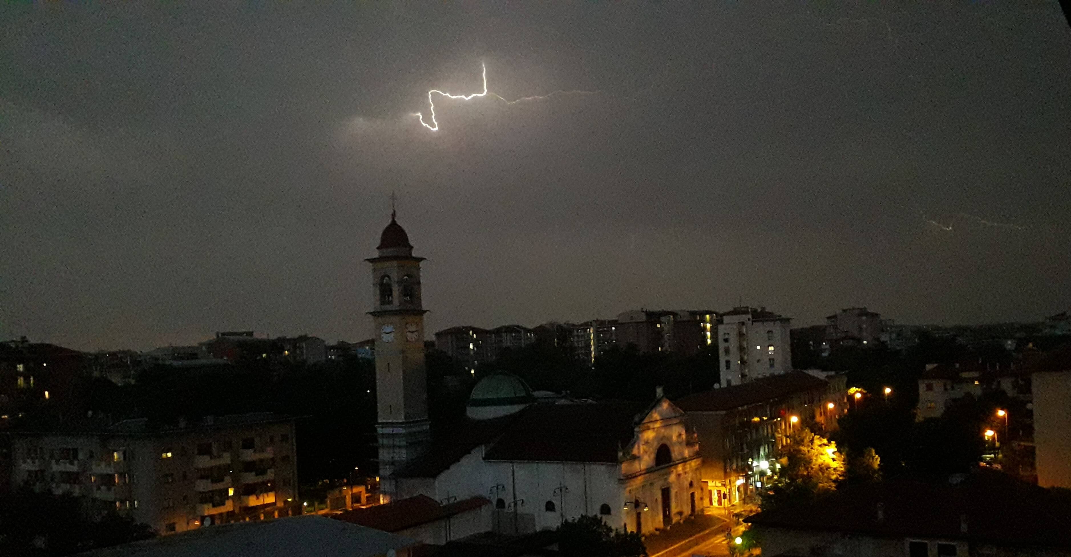 Fulmini e saette. Campanile di San Martino. Foto di Clementina Oriani