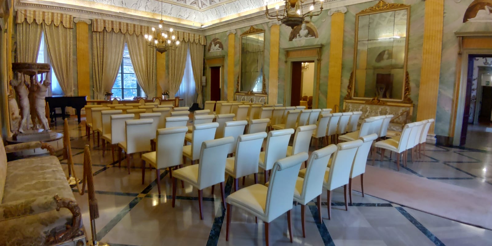 Sala degli specchi