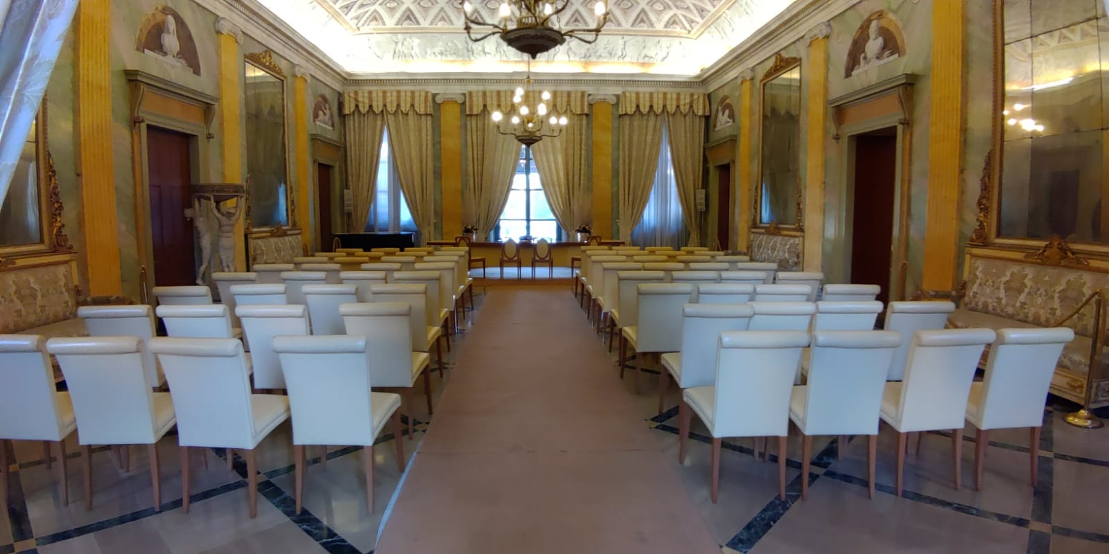 Sala degli specchi