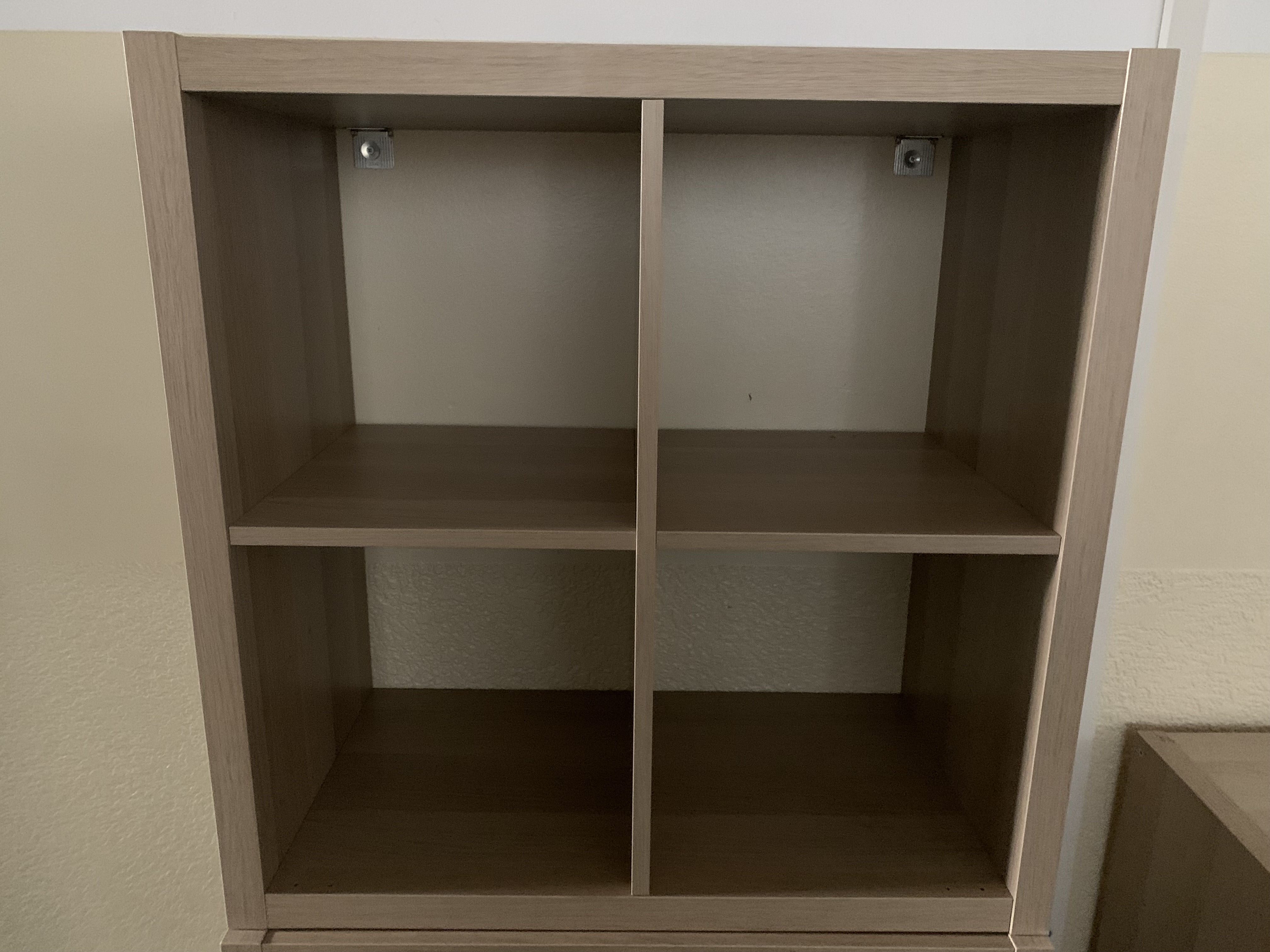 fissaggio armadietti ISC Frank