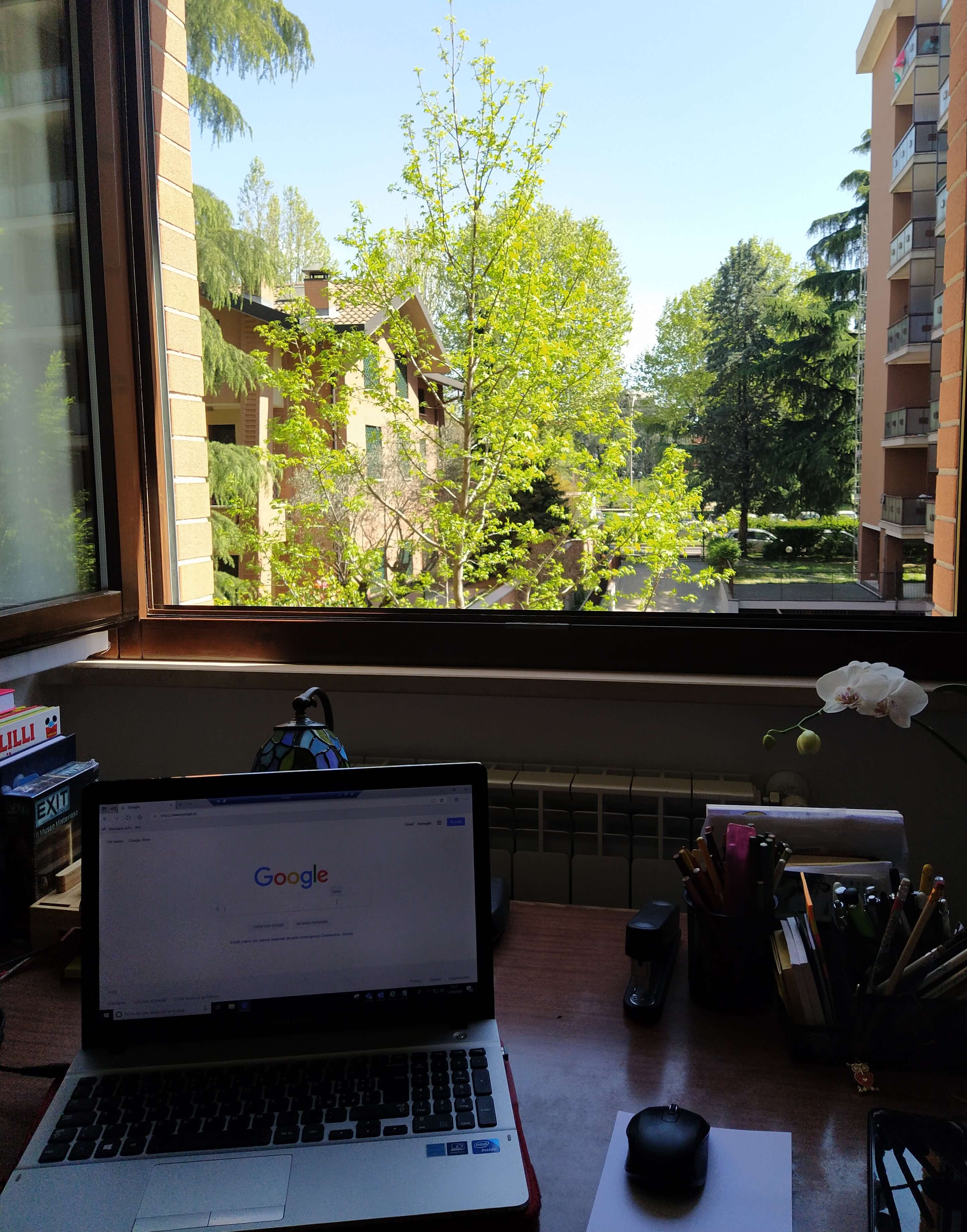 Nuovo concetto di open space. Lavoro ai tempi del Coronavirus. Foto di Silvia Villani