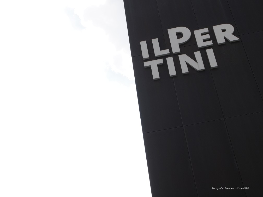 Lato est - pensilina