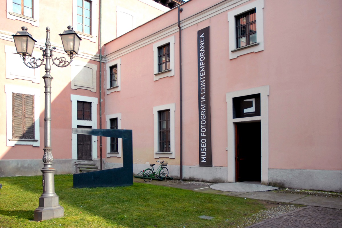 Museo di fotografia contemporanea   - ingresso-