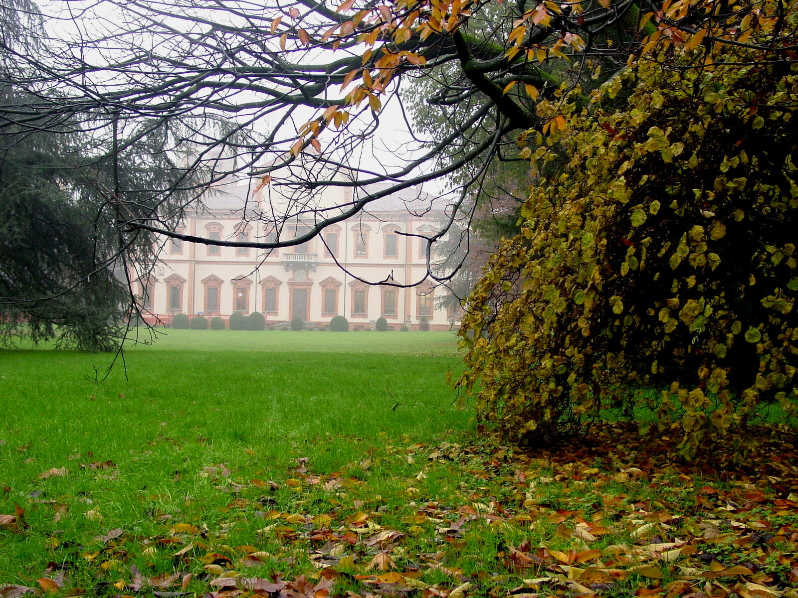 Villa Ghirlanda Silva -autunno-