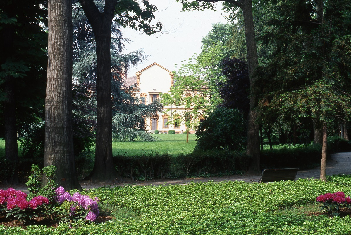 Villa Ghirlanda Silva -estate-