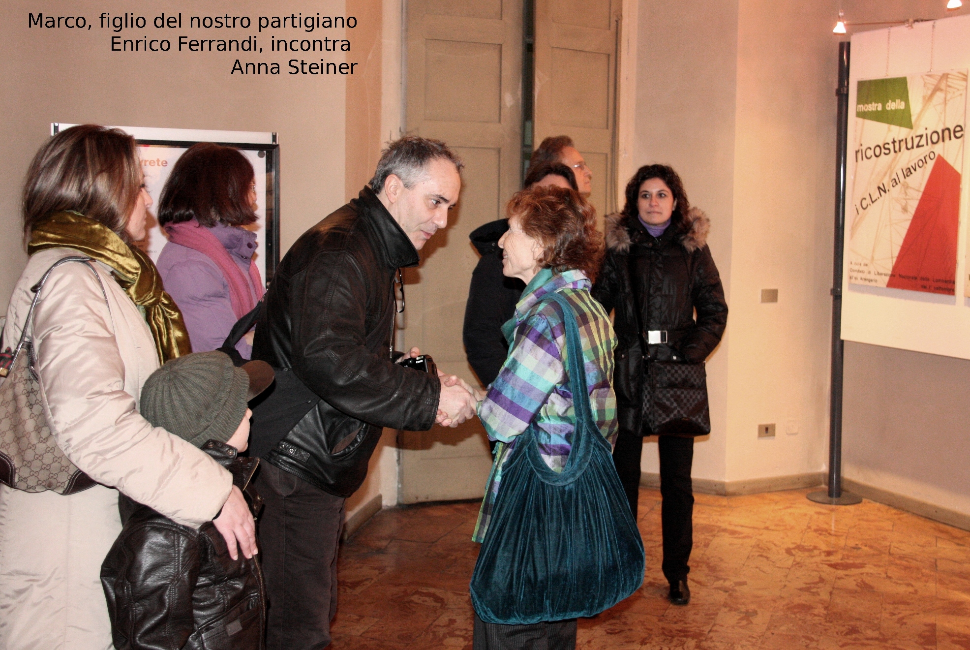 Il figlio del partigiano Enrico Ferrandi saluta Anna Steiner