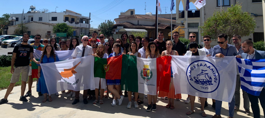 Foto di gruppo del partenariato Foto di gruppo del partenariato