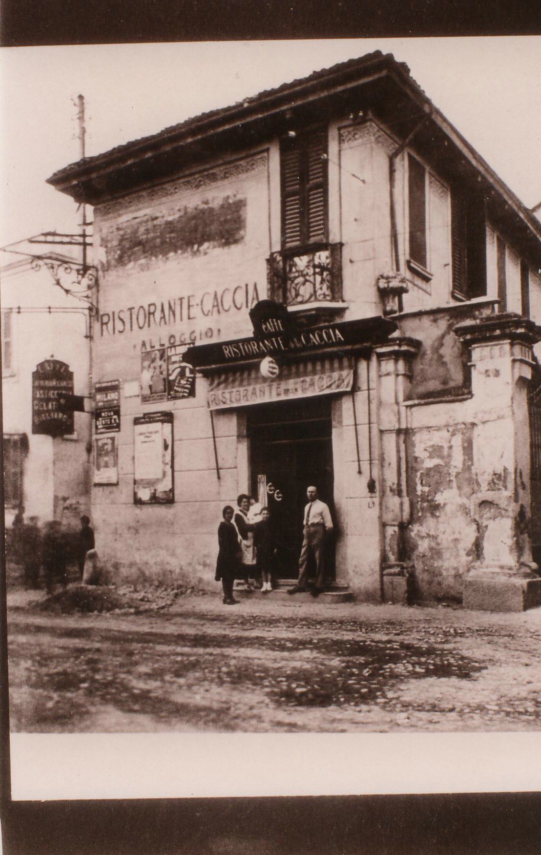 ARCHIVIO DELLA MEMORIA ARCHIVIO DELLA MEMORIA