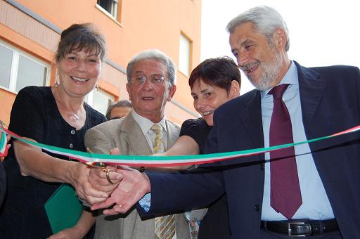 da sinistra: Il Sindaco, Viganò, Ass. Trezzi e il Presidente di Aler Zaffra